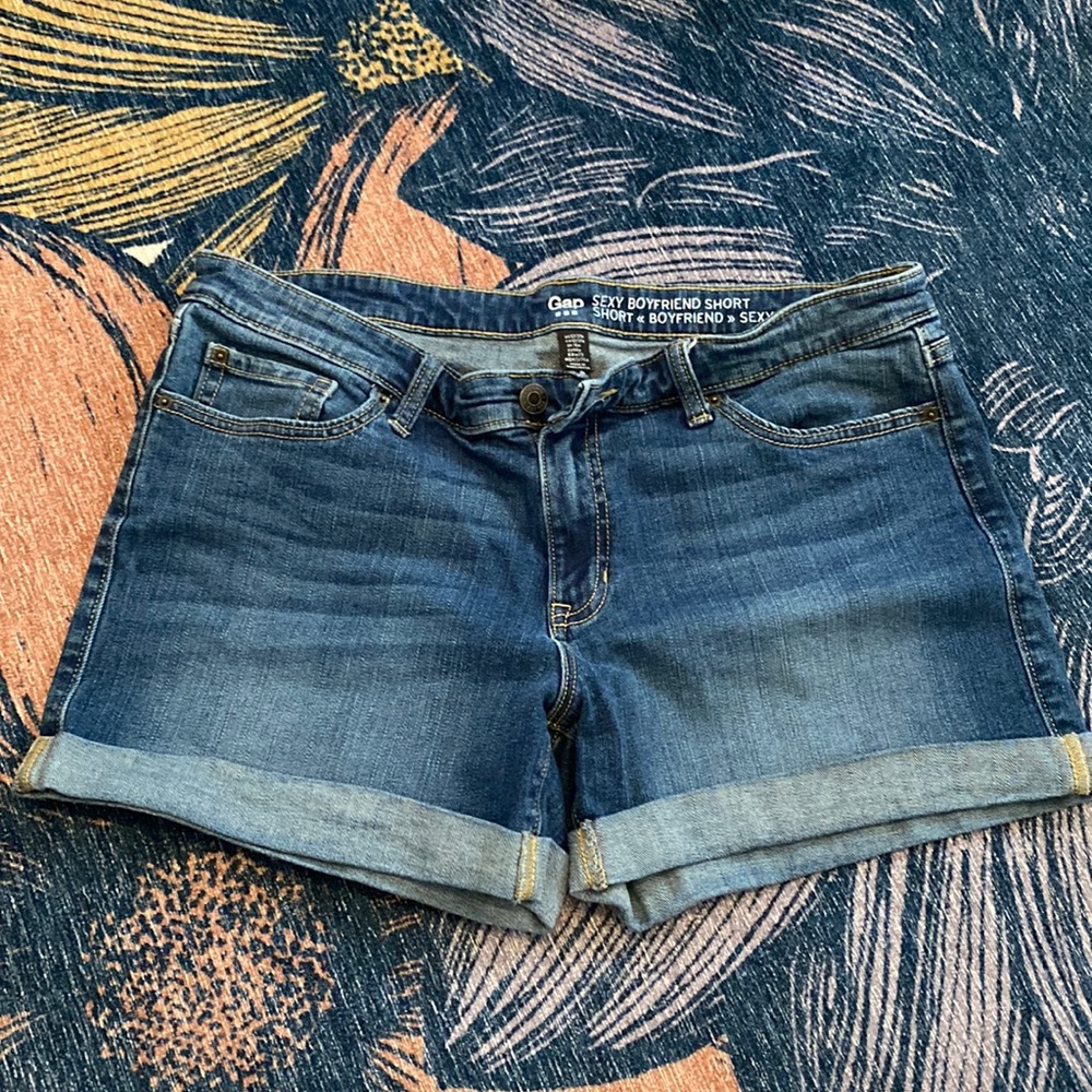 Gap Sexy Boyfriend Short Size 12
